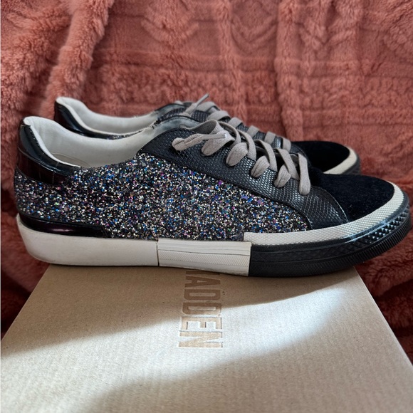 Steve Madden Embark Glitter Sneaker Size 11 - Picture 7 of 10